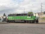 Ex BN GP38-2 Returning to the Yard